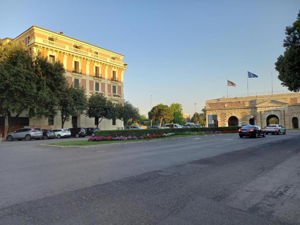 Luxury Verona Apartment City Centre מראה חיצוני תמונה